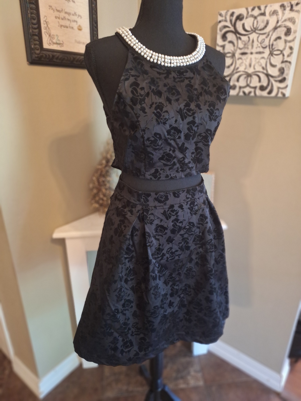 🤩 Black Burn Out Velvet Cut Out Dress with Pearl Neckline M